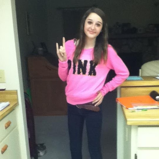 Rebecca Reardon Photo 9