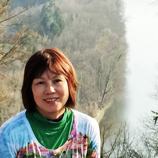 Amy Tsai Photo 14