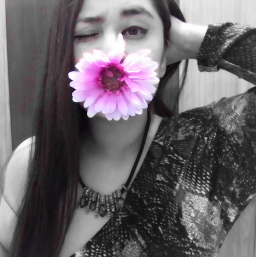 Mariana Jean Photo 1