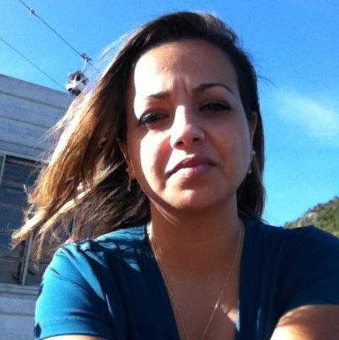 Roberta Gomez Photo 6