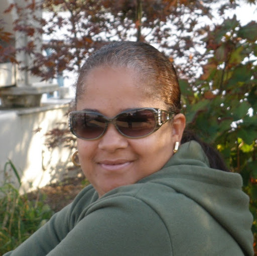 Tamara Lewis Photo 35