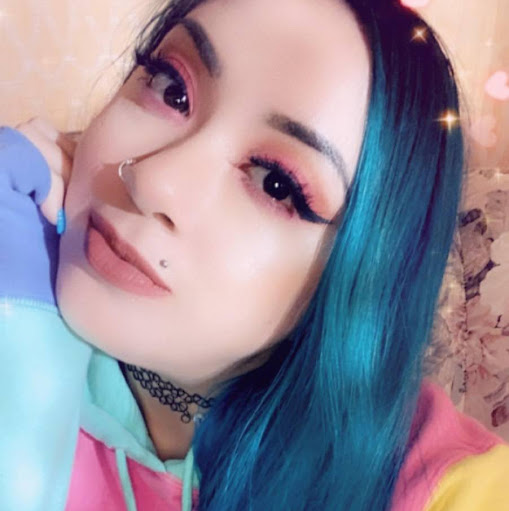 Kirstin Moore Photo 5