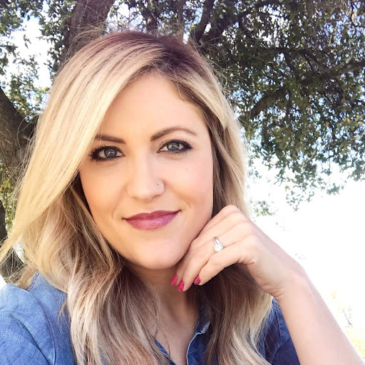 Kristen Stevenson Photo 15