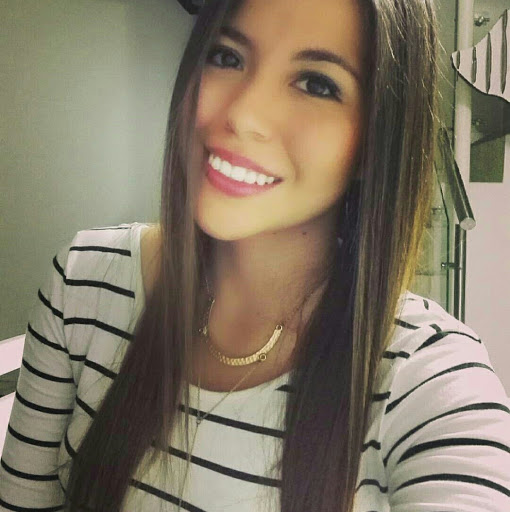 Martha Vega Photo 28