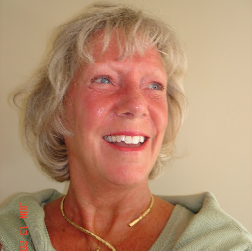 Bobbie Jones Photo 33