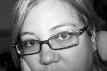 Monica Moore Photo 14