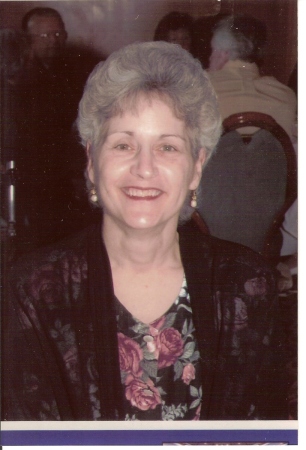 Shelly Holland Photo 9