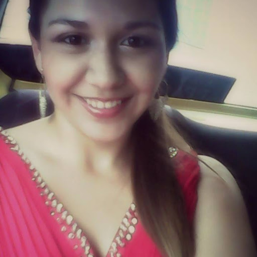 Silvia Garcia Photo 12