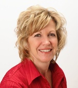 Kelly Mclaughlin Photo 1