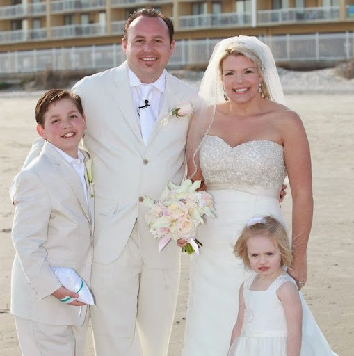 Pamela Jones Photo 48