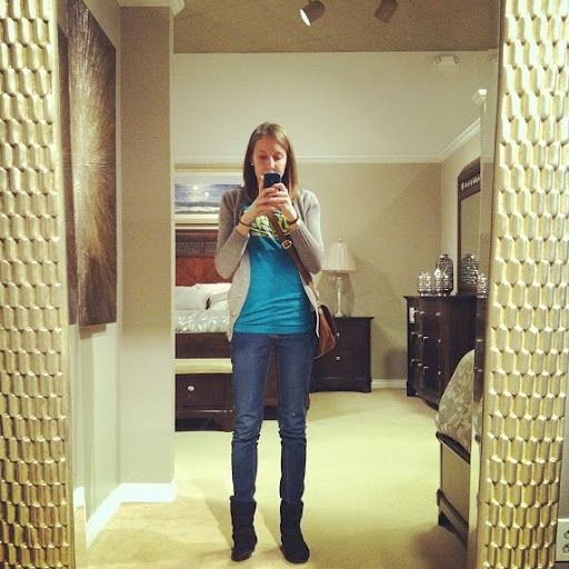 Emily Wilkinson Photo 16