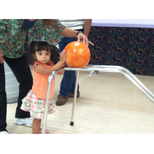 Laura Feliciano Photo 8