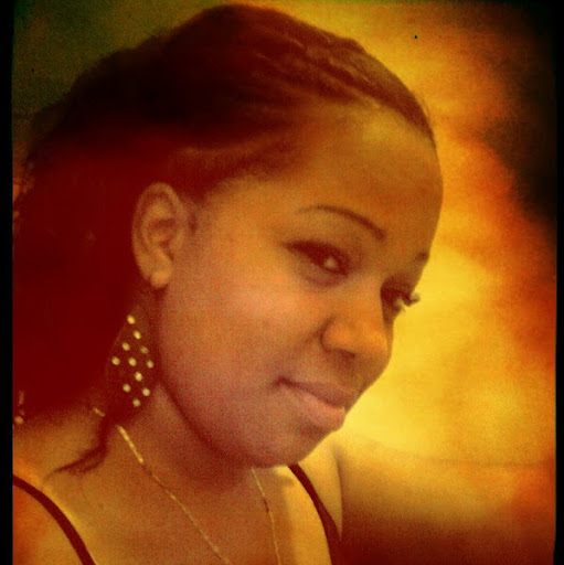 Carolyn Gordon Photo 26