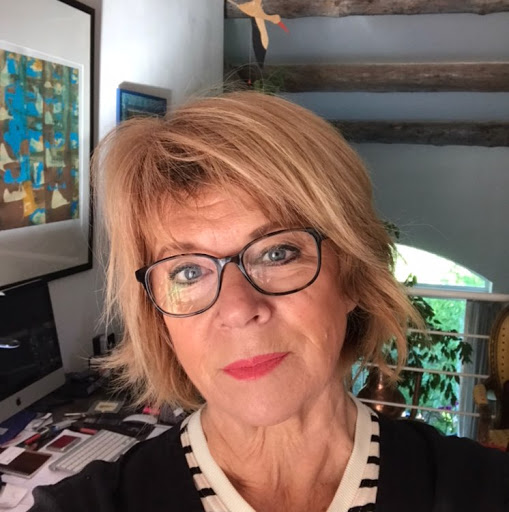 Catherine Hurst Photo 24