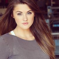 Annie Howell Photo 18