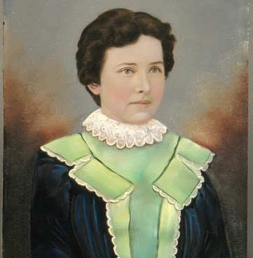 Karen Devlin Photo 4