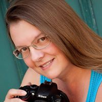 Elizabeth Lay Photo 26