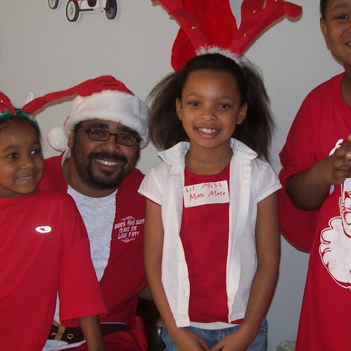 Kenneth Heath Photo 35