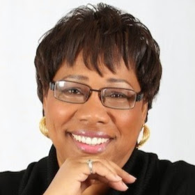 Rita Monroe Photo 31
