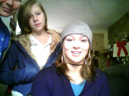 Stephanie Groves Photo 21