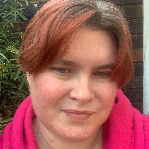 Sarah Horne Photo 33