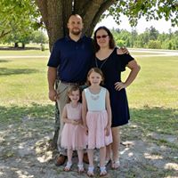 Kelly Mathis Photo 9