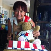 Leann Richardson Photo 8