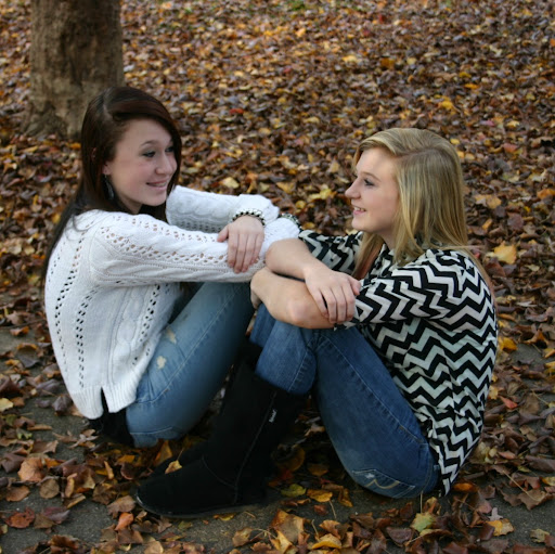 Caitlin Fields Photo 18