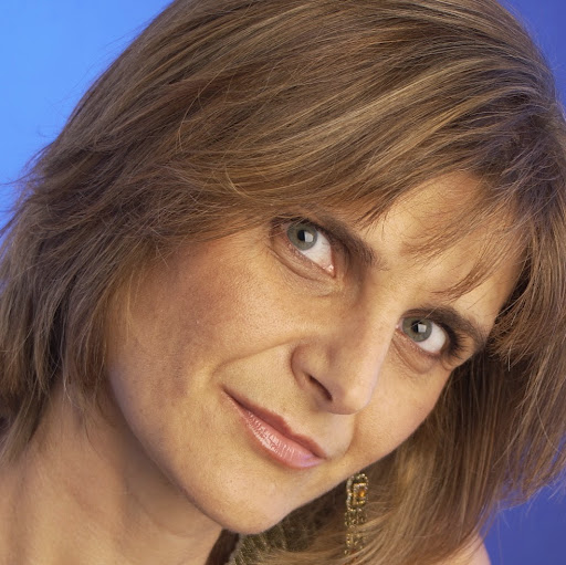 Louise Cooke Photo 27