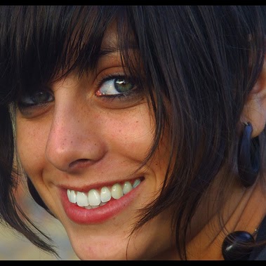 Samantha Watts Photo 18