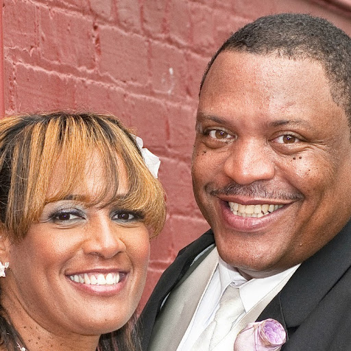 Tonya Jones Photo 28