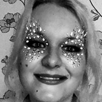 Stephanie Richter Photo 42