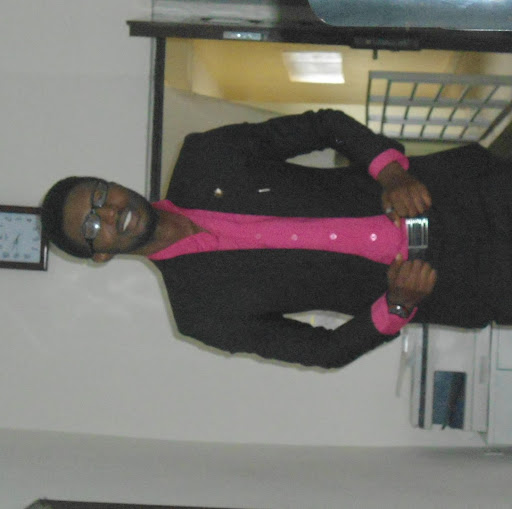 Stephanie Roland Photo 17