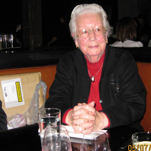 Mary Holt Photo 11