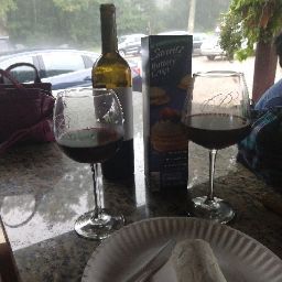 Amanda Neumann Photo 11