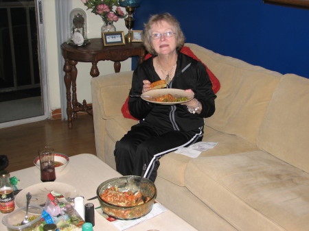 Linda Daniel Photo 30