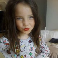 Claire Willis Photo 31