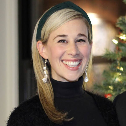 Elizabeth Rasmussen Photo 13