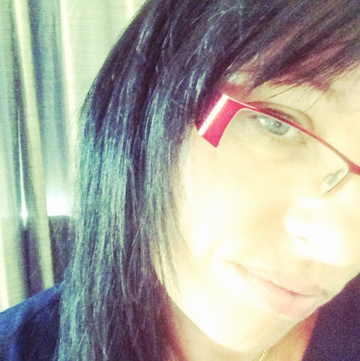 Vickie Holmes Photo 6