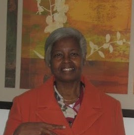 Joan Simon Photo 10