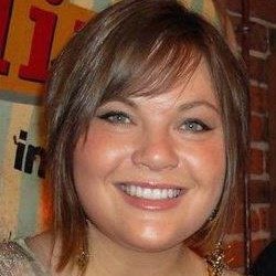 Kelly Hering Photo 5