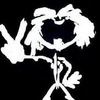 Emily Draper Photo 36