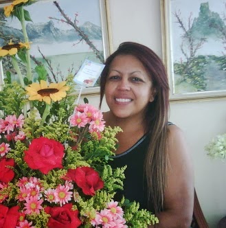 Elizabeth Prieto Photo 10
