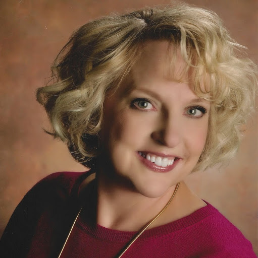 Linda Pratt Photo 10