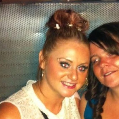 Victoria Strong Photo 11