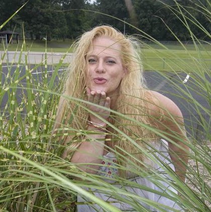 Paula Land Photo 6