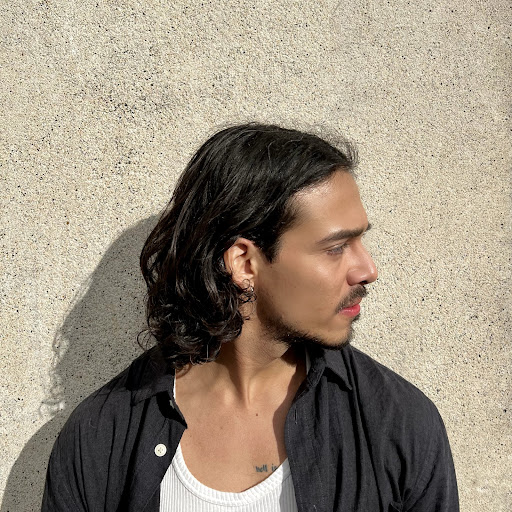 Carlos Serrano Photo 31