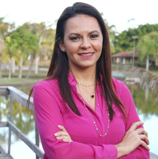 Stephanie Martins Photo 29