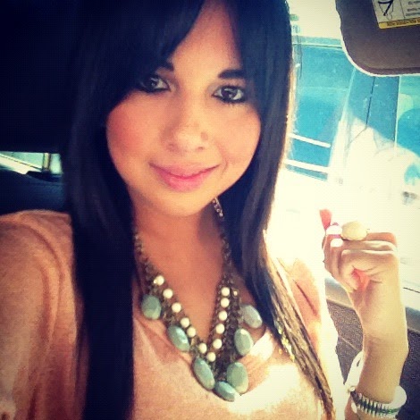 Michelle Nunez Photo 37