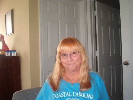 Elizabeth Strong Photo 24